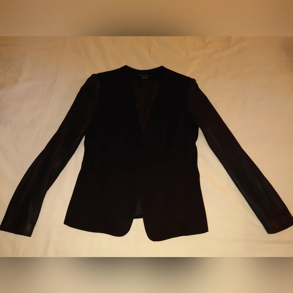 NWOT Black THEORY Leather Blazer Zipper Detail Jacket Open Front Pockets S Small - Picture 4 of 12
